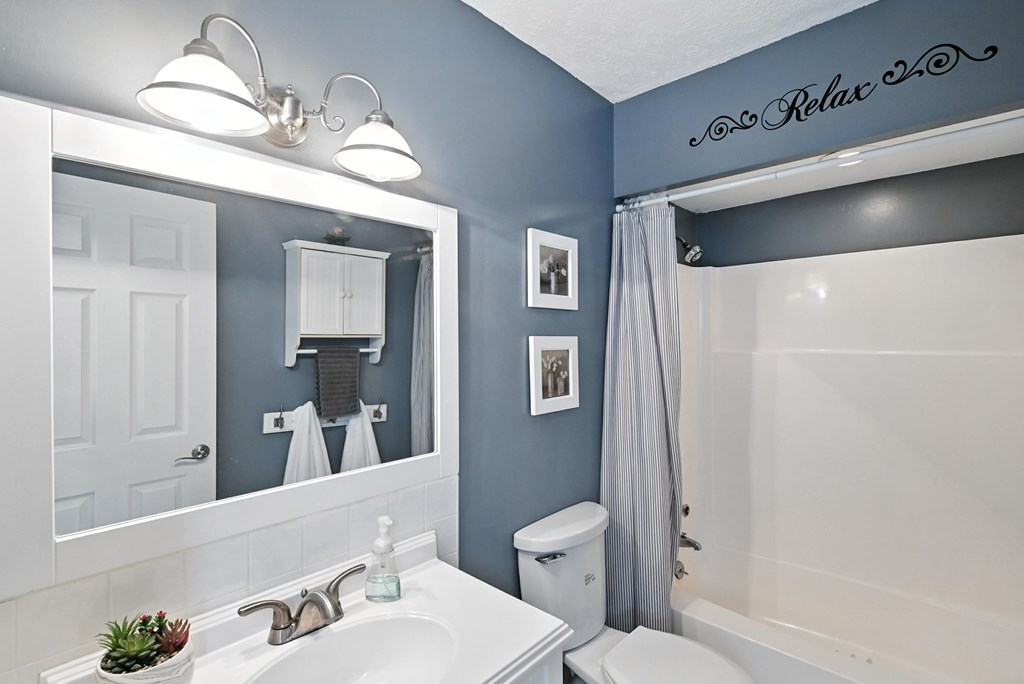 655 Sequoia Lane, Mansfield, Ohio 44904, 3 Bedrooms Bedrooms, ,2 BathroomsBathrooms,Residential,For Sale,Sequoia Lane,9067372