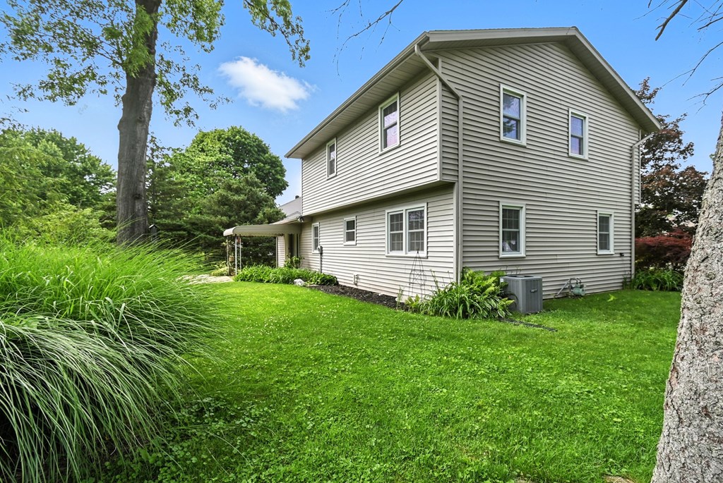 655 Sequoia Lane, Mansfield, Ohio 44904, 3 Bedrooms Bedrooms, ,2 BathroomsBathrooms,Residential,For Sale,Sequoia Lane,9067372