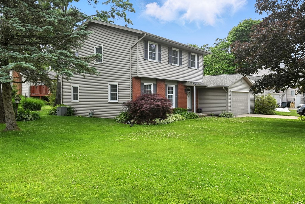 655 Sequoia Lane, Mansfield, Ohio 44904, 3 Bedrooms Bedrooms, ,2 BathroomsBathrooms,Residential,For Sale,Sequoia Lane,9067372