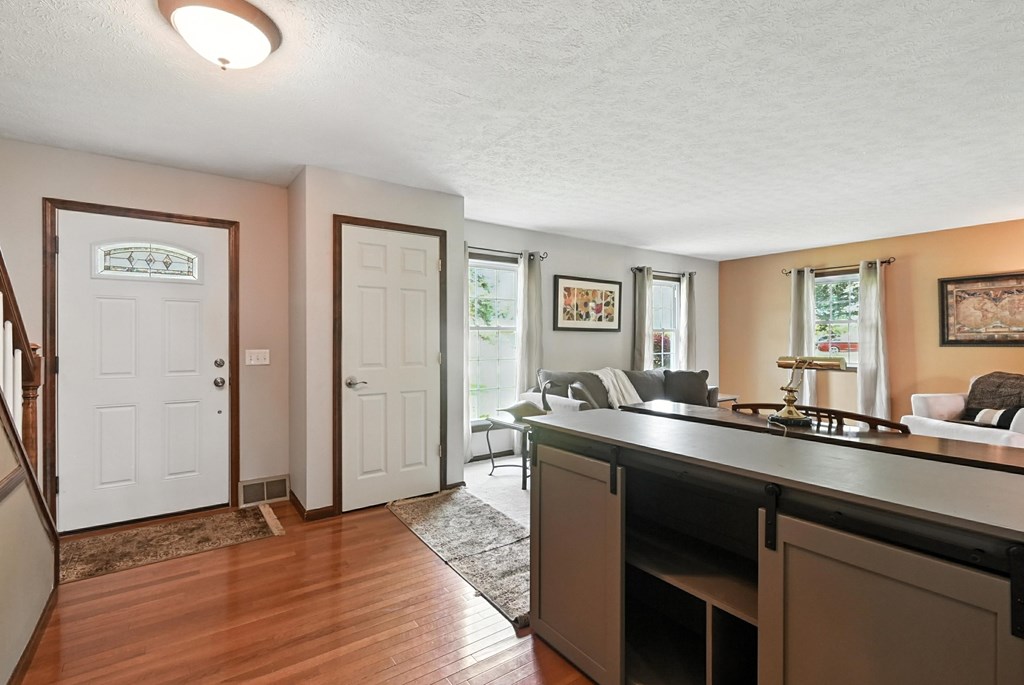 655 Sequoia Lane, Mansfield, Ohio 44904, 3 Bedrooms Bedrooms, ,2 BathroomsBathrooms,Residential,For Sale,Sequoia Lane,9067372
