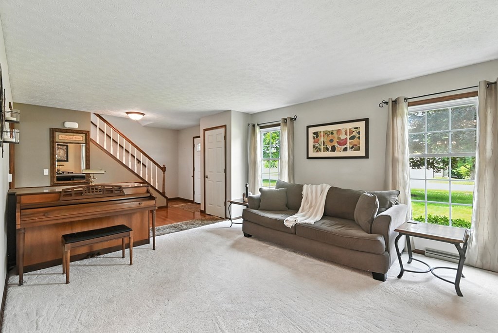 655 Sequoia Lane, Mansfield, Ohio 44904, 3 Bedrooms Bedrooms, ,2 BathroomsBathrooms,Residential,For Sale,Sequoia Lane,9067372