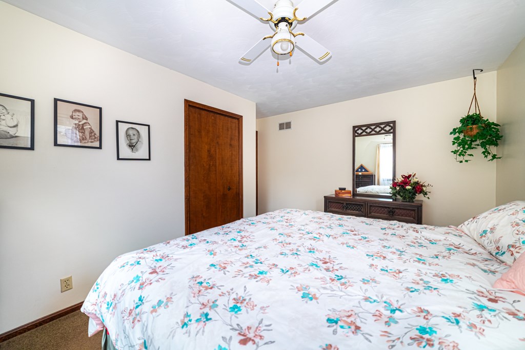 221 Joelynn Drive, Shelby, Ohio 44875, 3 Bedrooms Bedrooms, ,2 BathroomsBathrooms,Residential,For Sale,Joelynn Drive,9067375