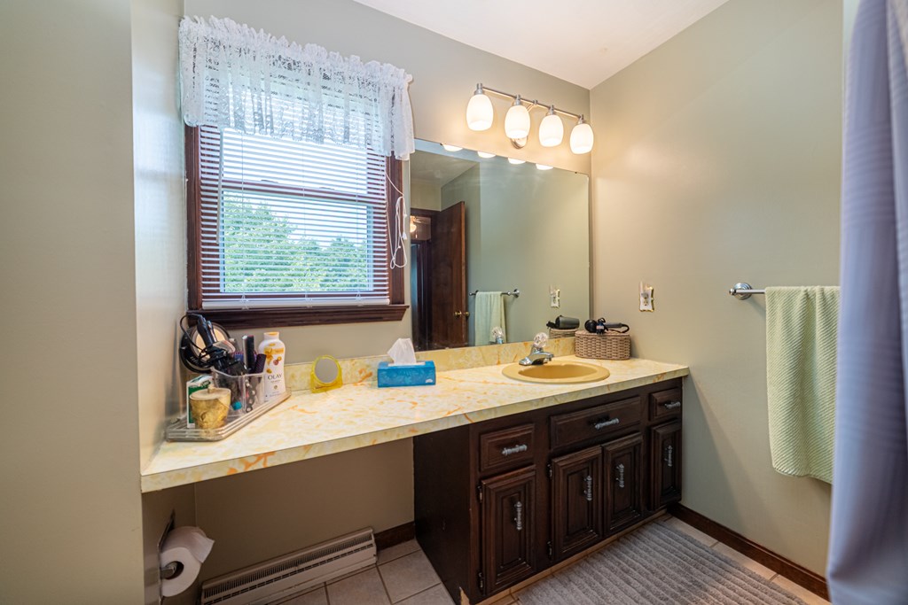 221 Joelynn Drive, Shelby, Ohio 44875, 3 Bedrooms Bedrooms, ,2 BathroomsBathrooms,Residential,For Sale,Joelynn Drive,9067375