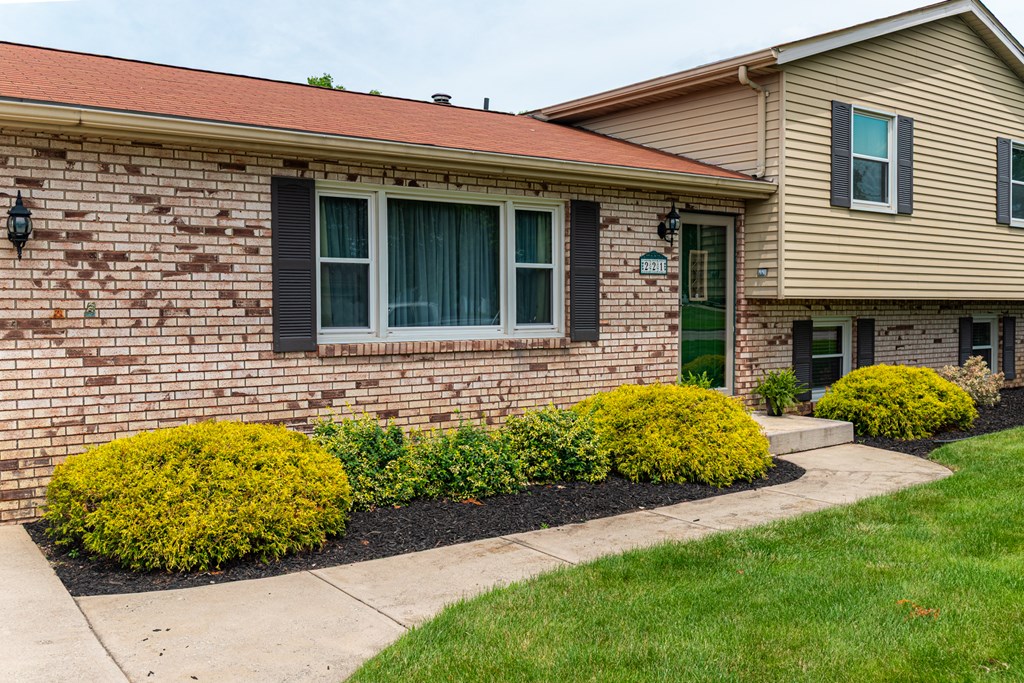 221 Joelynn Drive, Shelby, Ohio 44875, 3 Bedrooms Bedrooms, ,2 BathroomsBathrooms,Residential,For Sale,Joelynn Drive,9067375
