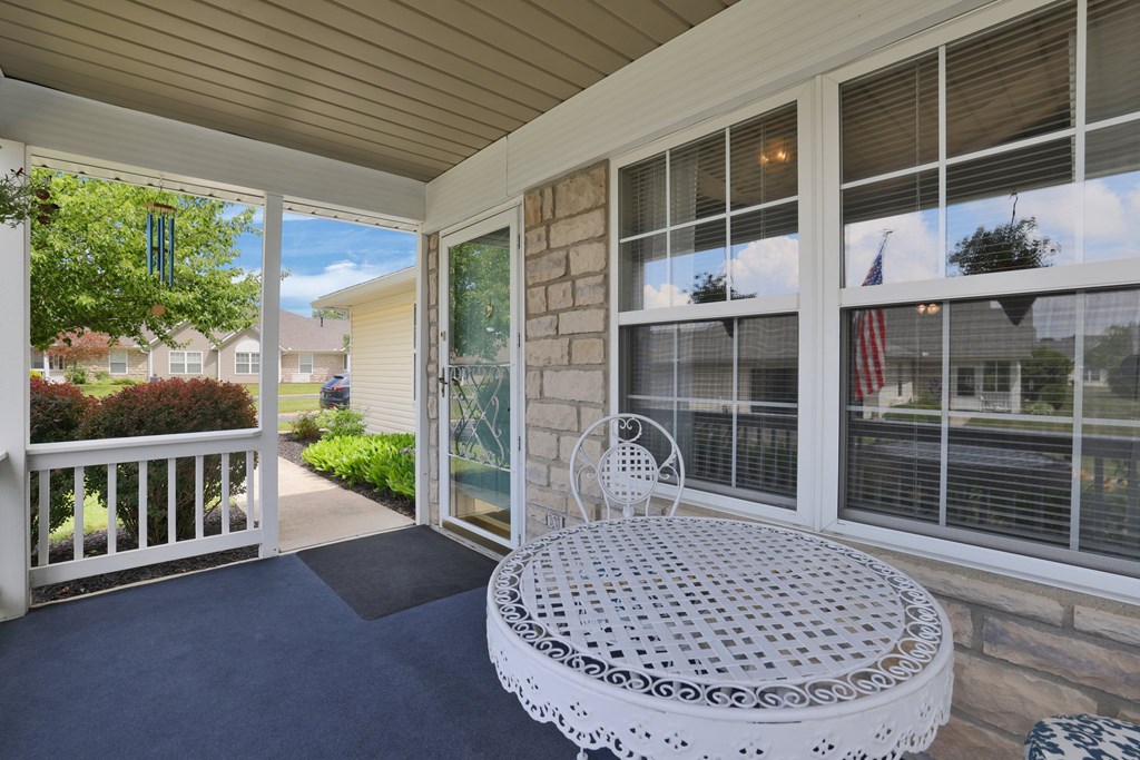 648 Villa Drive, Ontario, Ohio 44906, 2 Bedrooms Bedrooms, ,2 BathroomsBathrooms,Residential,For Sale,Villa Drive,9067413