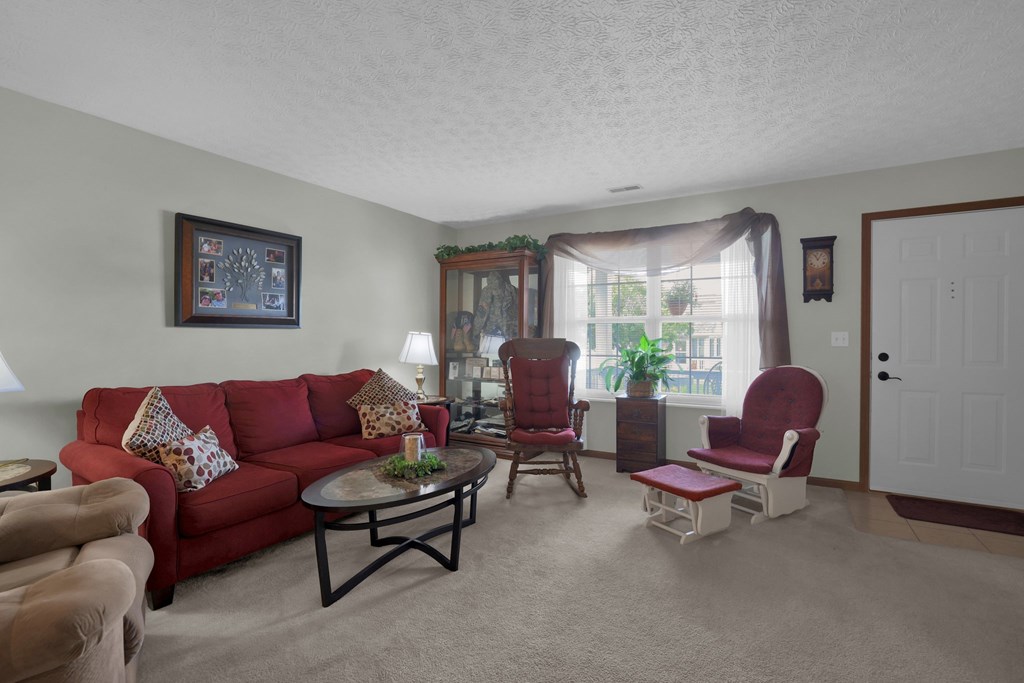 648 Villa Drive, Ontario, Ohio 44906, 2 Bedrooms Bedrooms, ,2 BathroomsBathrooms,Residential,For Sale,Villa Drive,9067413