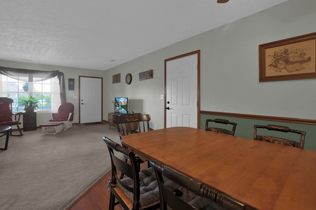 648 Villa Drive, Ontario, Ohio 44906, 2 Bedrooms Bedrooms, ,2 BathroomsBathrooms,Residential,For Sale,Villa Drive,9067413
