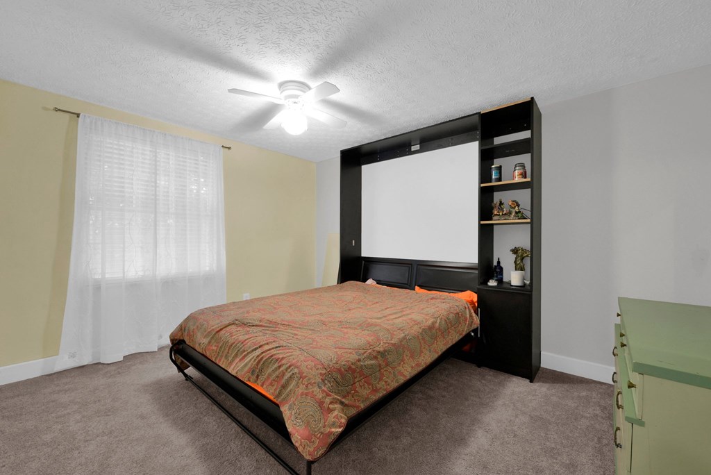 8755 Crestwater Drive, Galloway, Ohio 43119, 3 Bedrooms Bedrooms, ,1 BathroomBathrooms,Residential,For Sale,Crestwater Drive,9067421