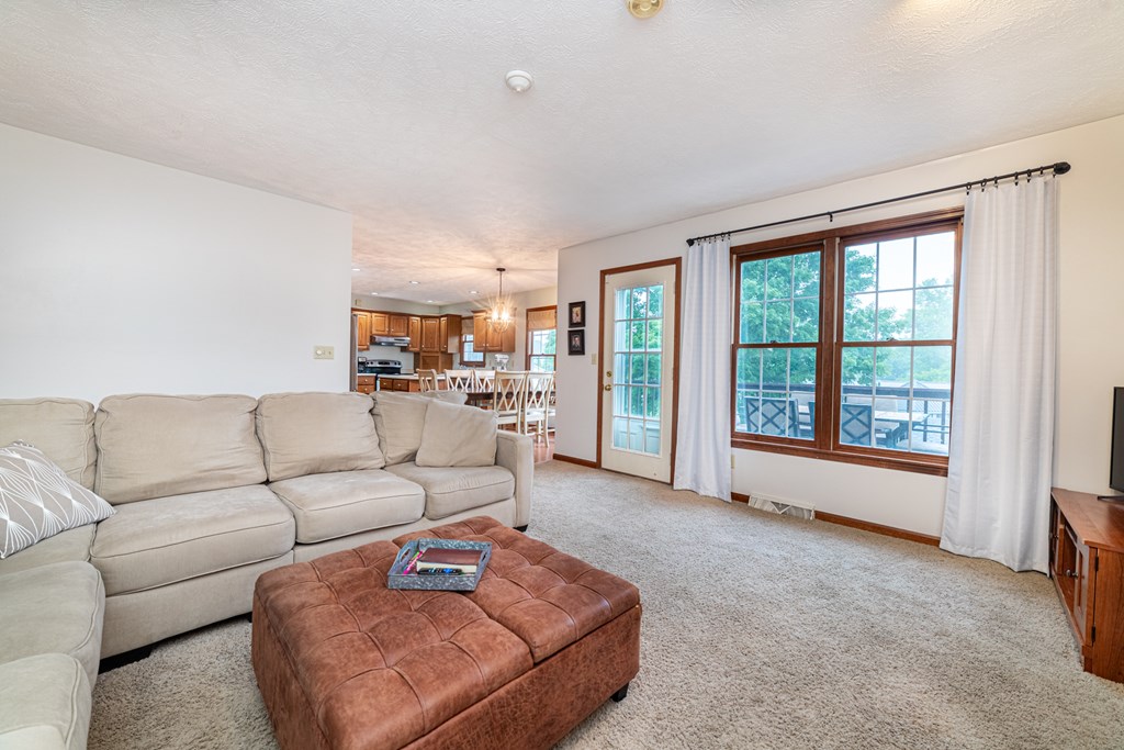 550 Dirlam Lane, Mansfield, Ohio 44904, 4 Bedrooms Bedrooms, ,2 BathroomsBathrooms,Residential,For Sale,Dirlam Lane,9067441