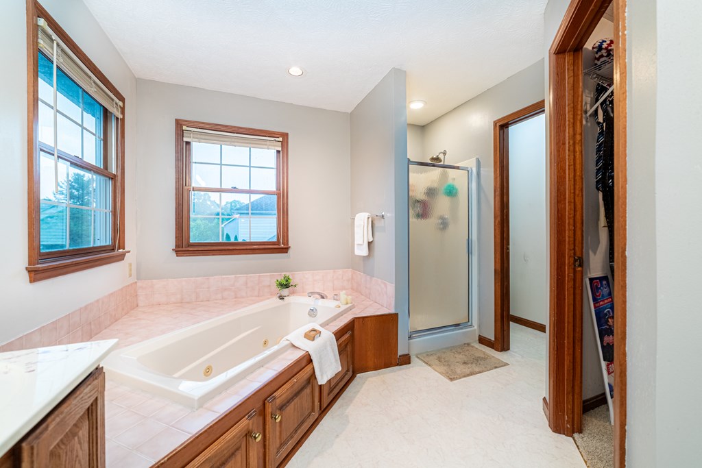 550 Dirlam Lane, Mansfield, Ohio 44904, 4 Bedrooms Bedrooms, ,2 BathroomsBathrooms,Residential,For Sale,Dirlam Lane,9067441