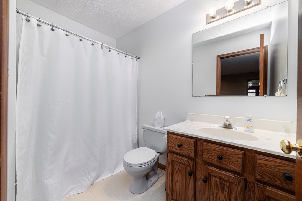 550 Dirlam Lane, Mansfield, Ohio 44904, 4 Bedrooms Bedrooms, ,2 BathroomsBathrooms,Residential,For Sale,Dirlam Lane,9067441