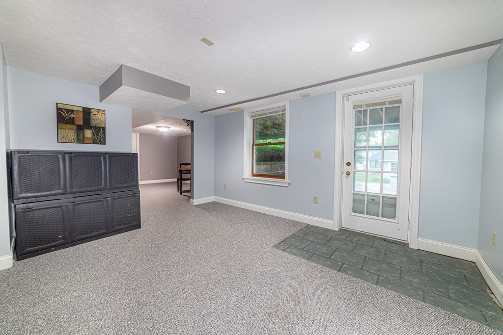 550 Dirlam Lane, Mansfield, Ohio 44904, 4 Bedrooms Bedrooms, ,2 BathroomsBathrooms,Residential,For Sale,Dirlam Lane,9067441