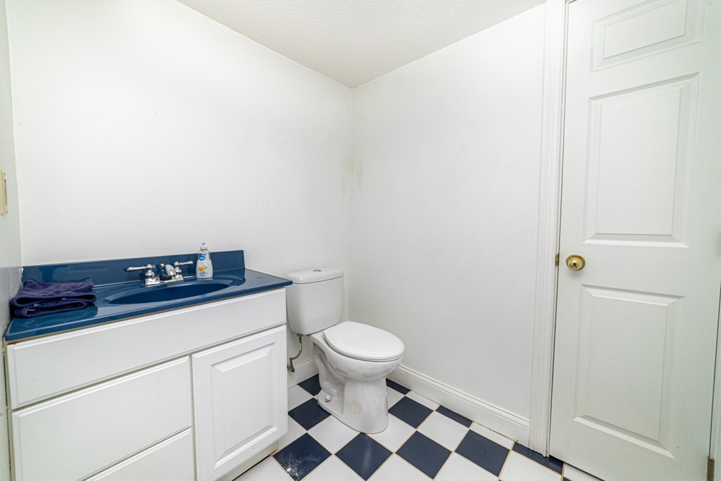 550 Dirlam Lane, Mansfield, Ohio 44904, 4 Bedrooms Bedrooms, ,2 BathroomsBathrooms,Residential,For Sale,Dirlam Lane,9067441