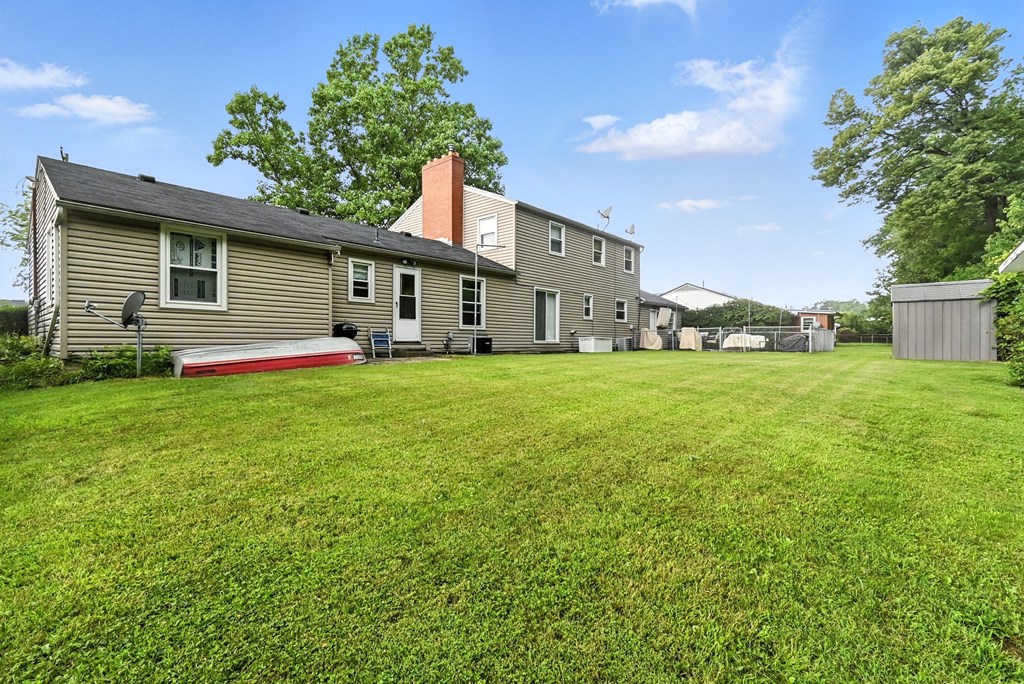 1367 -1369 Wilging Drive, Mansfield, Ohio 44907, 5 Bedrooms Bedrooms, ,Residential Income,For Sale,-1369 Wilging Drive,9067442