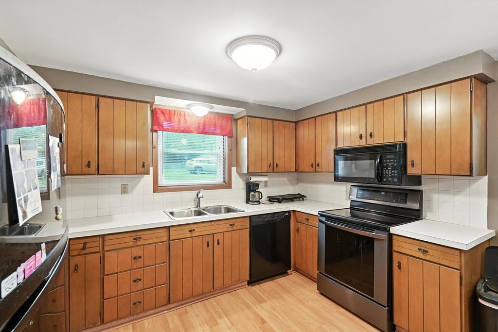 805 Haymond Dr, Galion, Ohio 44833, 3 Bedrooms Bedrooms, ,1 BathroomBathrooms,Residential,For Sale,Haymond Dr,9067472