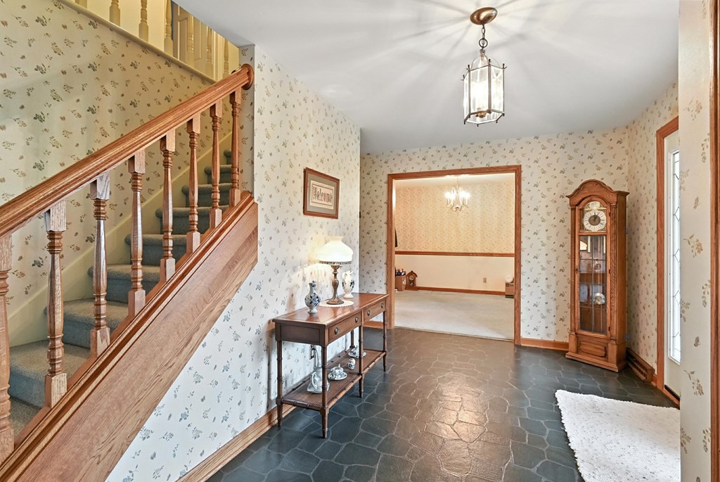 1400 N Washington N Road, Mansfield, Ohio 44903, 4 Bedrooms Bedrooms, ,2 BathroomsBathrooms,Residential,For Sale,Washington N Road,9067473