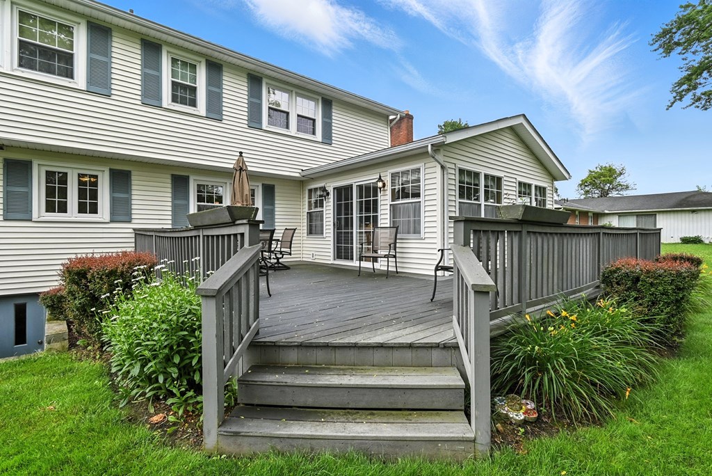 1400 N Washington N Road, Mansfield, Ohio 44903, 4 Bedrooms Bedrooms, ,2 BathroomsBathrooms,Residential,For Sale,Washington N Road,9067473