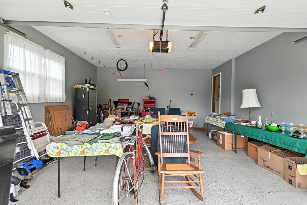 1400 N Washington N Road, Mansfield, Ohio 44903, 4 Bedrooms Bedrooms, ,2 BathroomsBathrooms,Residential,For Sale,Washington N Road,9067473