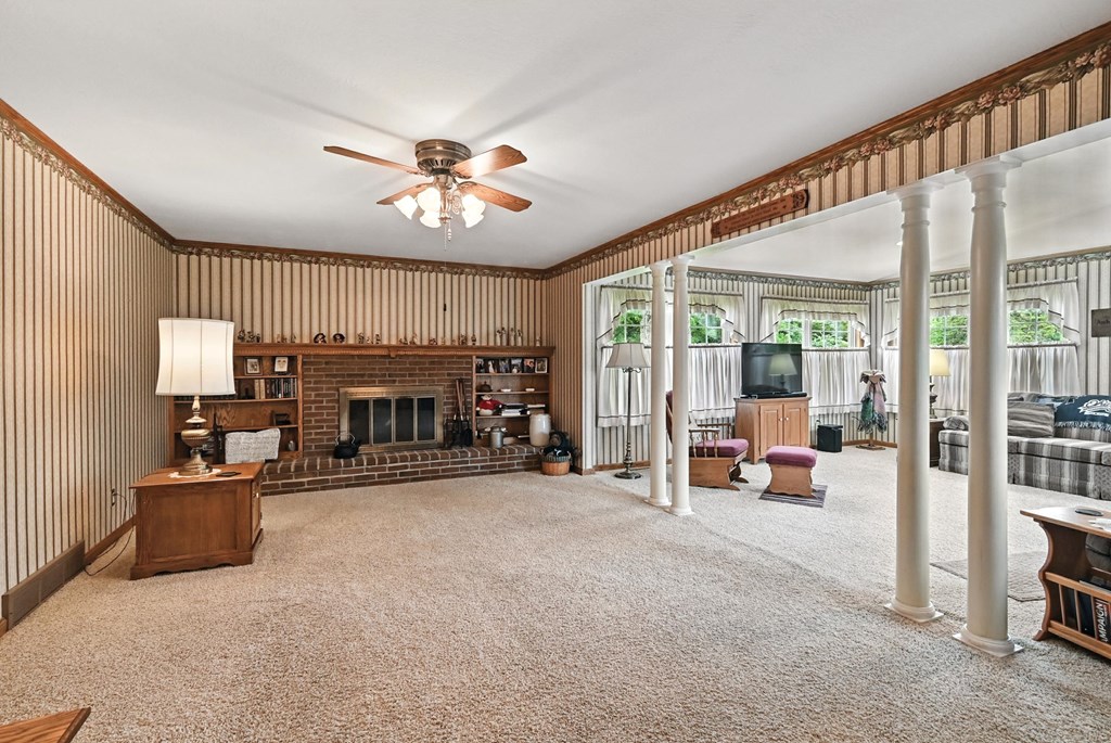 1400 N Washington N Road, Mansfield, Ohio 44903, 4 Bedrooms Bedrooms, ,2 BathroomsBathrooms,Residential,For Sale,Washington N Road,9067473