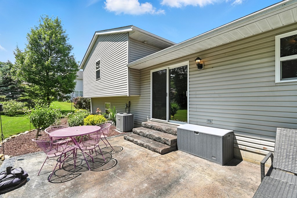 1953 Teakwood Drive, Ontario, Ohio 44906, 3 Bedrooms Bedrooms, ,2 BathroomsBathrooms,Residential,For Sale,Teakwood Drive,9067474