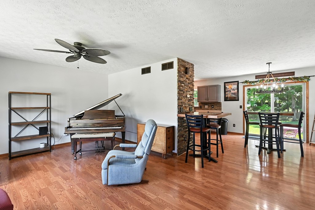 1953 Teakwood Drive, Ontario, Ohio 44906, 3 Bedrooms Bedrooms, ,2 BathroomsBathrooms,Residential,For Sale,Teakwood Drive,9067474
