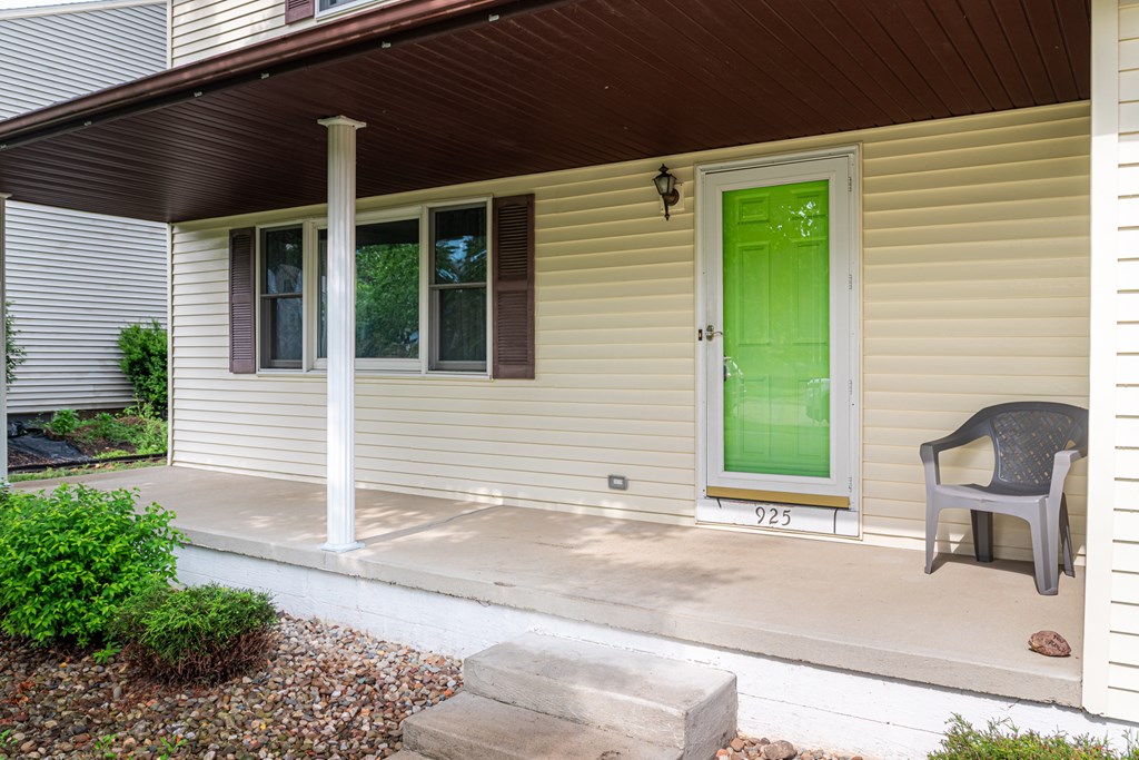925 Tamarack, Willard, Ohio 44890, 3 Bedrooms Bedrooms, ,1 BathroomBathrooms,Residential,For Sale,Tamarack,9067479