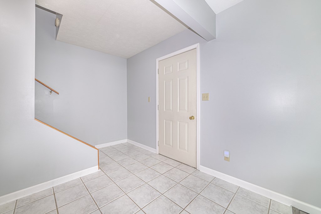 925 Tamarack, Willard, Ohio 44890, 3 Bedrooms Bedrooms, ,1 BathroomBathrooms,Residential,For Sale,Tamarack,9067479