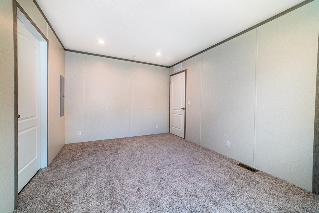 1496 W Fourth Street, Mansfield, Ohio 44906, 3 Bedrooms Bedrooms, ,2 BathroomsBathrooms,Residential,For Sale,Fourth Street,9061195