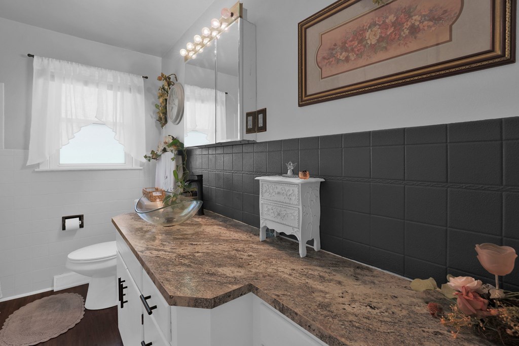1928 Middle-Bellville Road, Mansfield, Ohio 44904, 3 Bedrooms Bedrooms, ,1 BathroomBathrooms,Residential,For Sale,Middle-Bellville Road,9067499