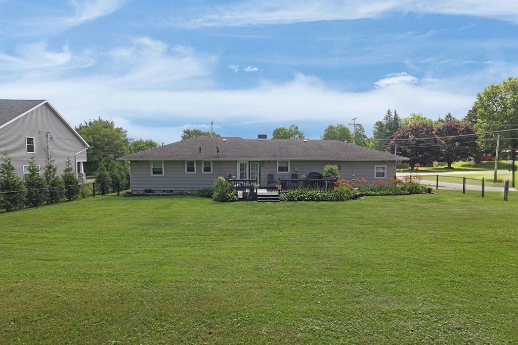 1928 Middle Bellville Road, Mansfield, Ohio 44904, 3 Bedrooms Bedrooms, ,1 BathroomBathrooms,Residential,For Sale,Middle Bellville Road,9067499
