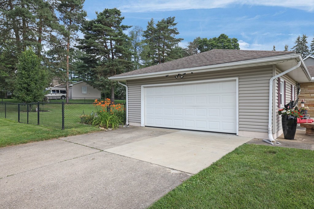 1928 Middle-Bellville Road, Mansfield, Ohio 44904, 3 Bedrooms Bedrooms, ,1 BathroomBathrooms,Residential,For Sale,Middle-Bellville Road,9067499