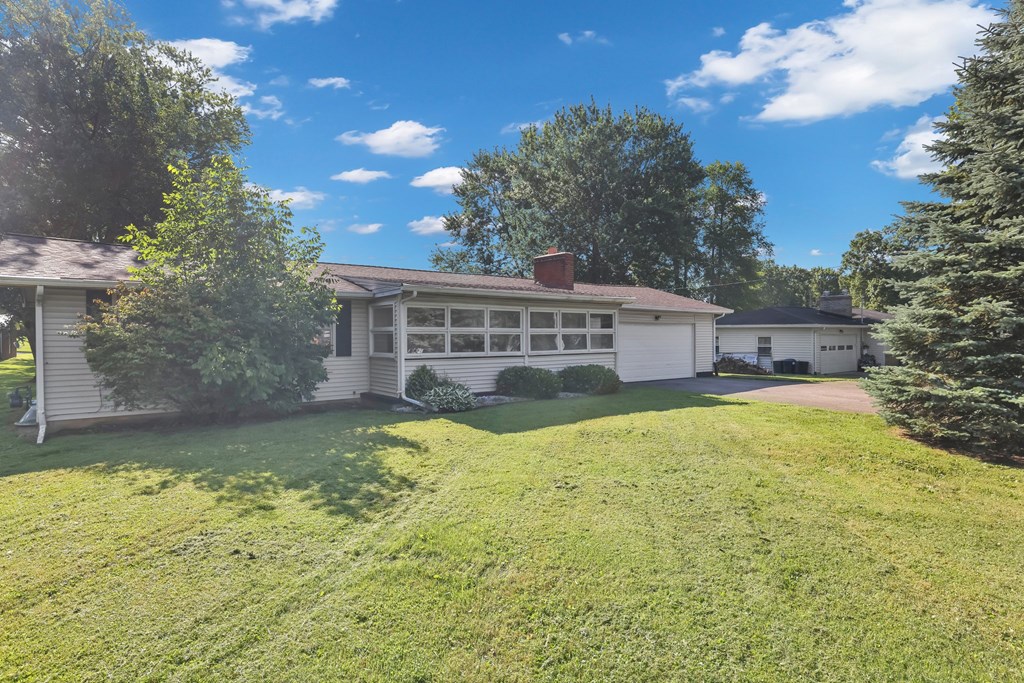 1004 Stewart Rd N, Mansfield, Ohio 44905, 3 Bedrooms Bedrooms, ,3 BathroomsBathrooms,Residential,For Sale,Stewart Rd N,9067500