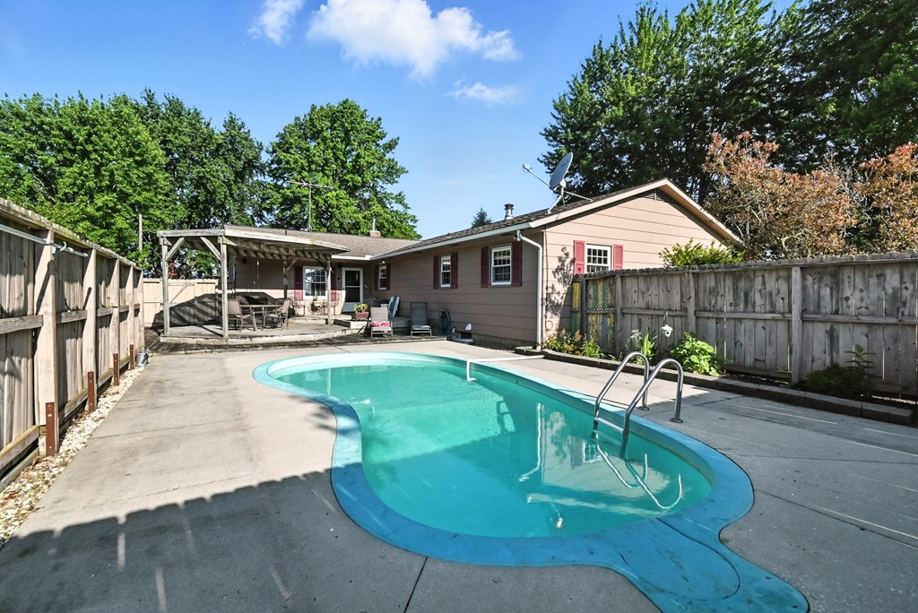 1994 County Road 61, Edison, Ohio 43320, 4 Bedrooms Bedrooms, ,1 BathroomBathrooms,Residential,For Sale,County Road 61,9067501