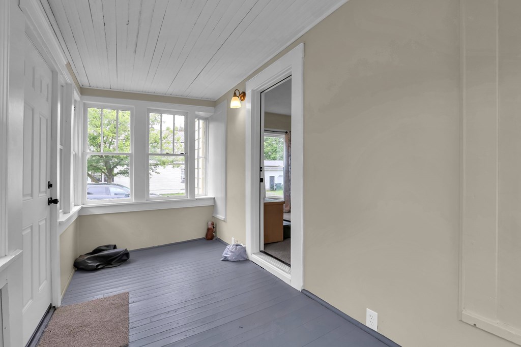 113 Third Street, New London, Ohio 44851, 3 Bedrooms Bedrooms, ,2 BathroomsBathrooms,Residential,For Sale,Third Street,9067514