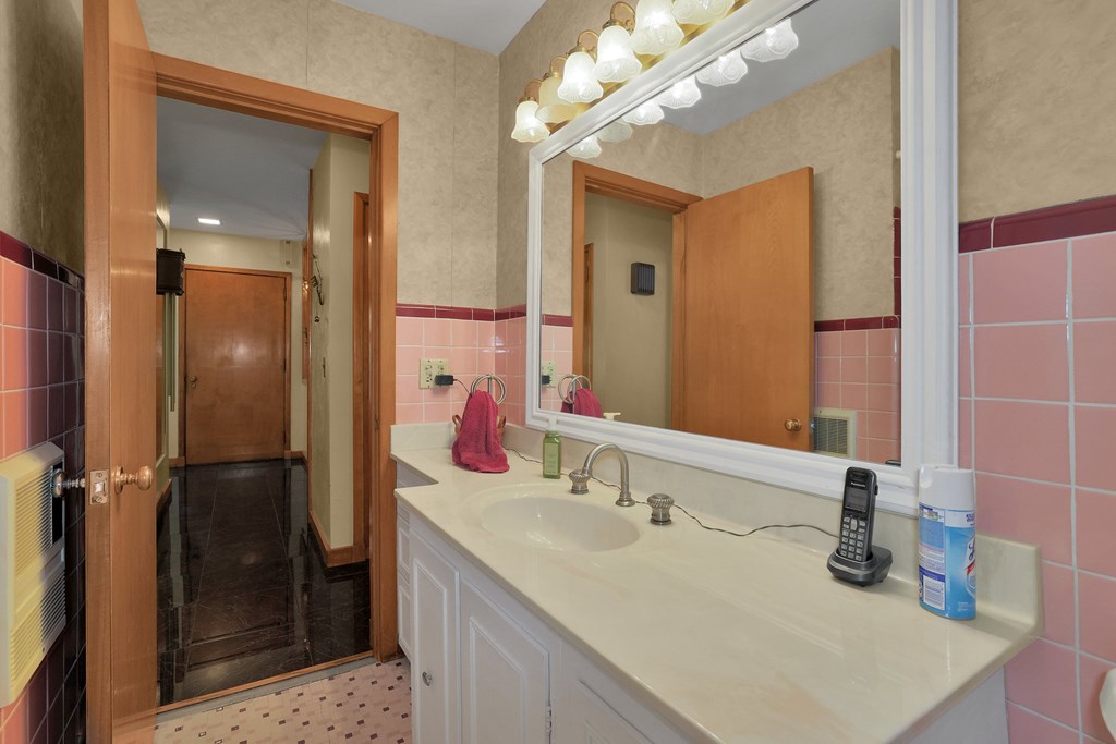 103 Bruce Avenue, Bucyrus, Ohio 44820, 2 Bedrooms Bedrooms, ,2 BathroomsBathrooms,Residential,For Sale,Bruce Avenue,9067523