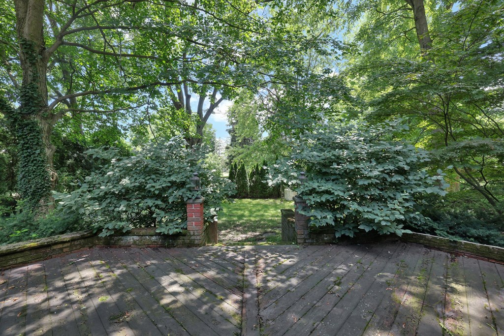 103 Bruce Avenue, Bucyrus, Ohio 44820, 2 Bedrooms Bedrooms, ,2 BathroomsBathrooms,Residential,For Sale,Bruce Avenue,9067523