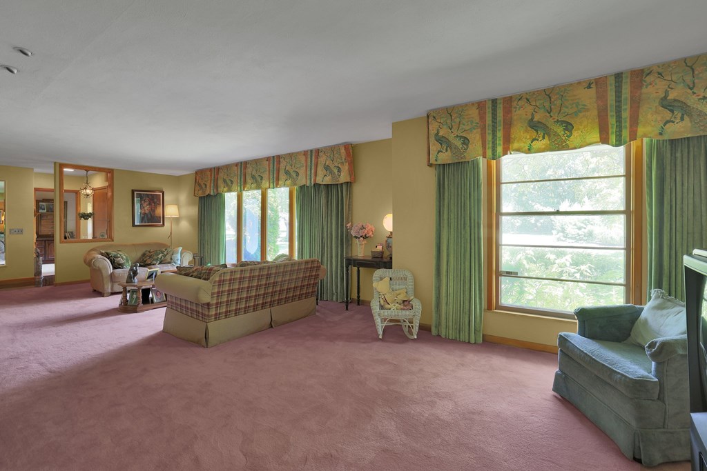 103 Bruce Avenue, Bucyrus, Ohio 44820, 2 Bedrooms Bedrooms, ,2 BathroomsBathrooms,Residential,For Sale,Bruce Avenue,9067523