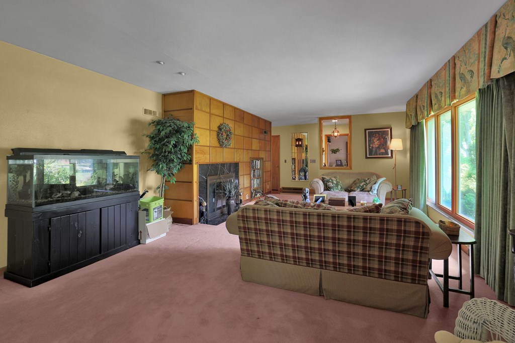 103 Bruce Avenue, Bucyrus, Ohio 44820, 2 Bedrooms Bedrooms, ,2 BathroomsBathrooms,Residential,For Sale,Bruce Avenue,9067523