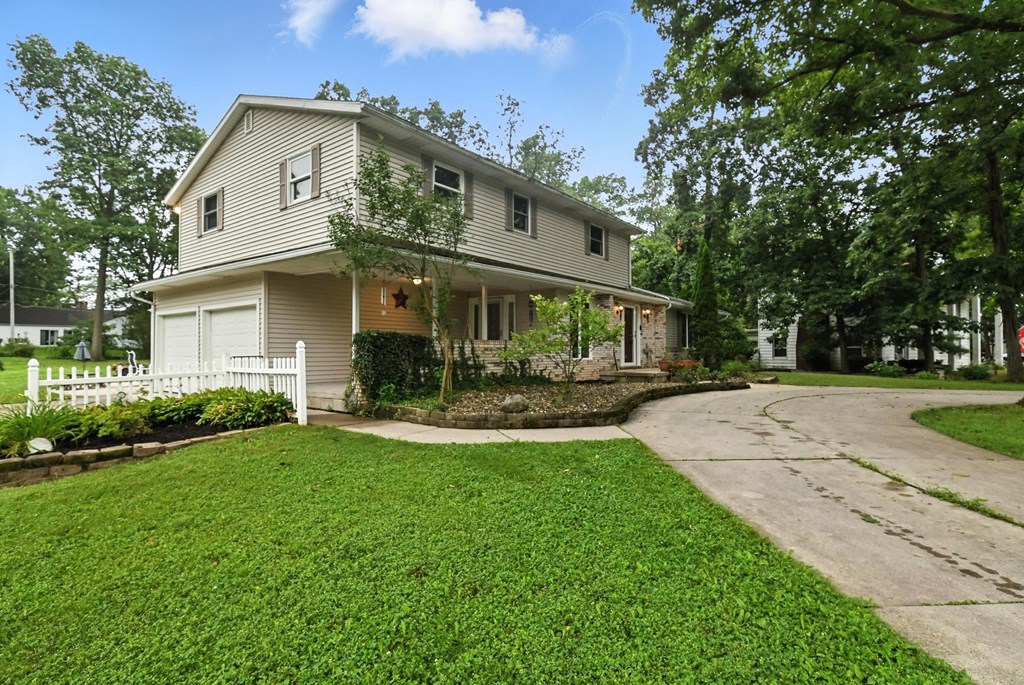 226 E Howard Street, Willard, Ohio 44890, 4 Bedrooms Bedrooms, ,2 BathroomsBathrooms,Residential,For Sale,Howard Street,9067531