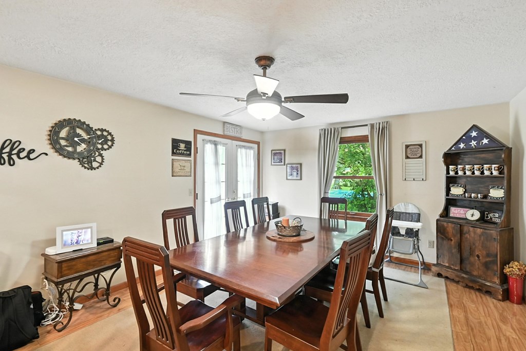 226 E Howard Street, Willard, Ohio 44890, 4 Bedrooms Bedrooms, ,2 BathroomsBathrooms,Residential,For Sale,Howard Street,9067531