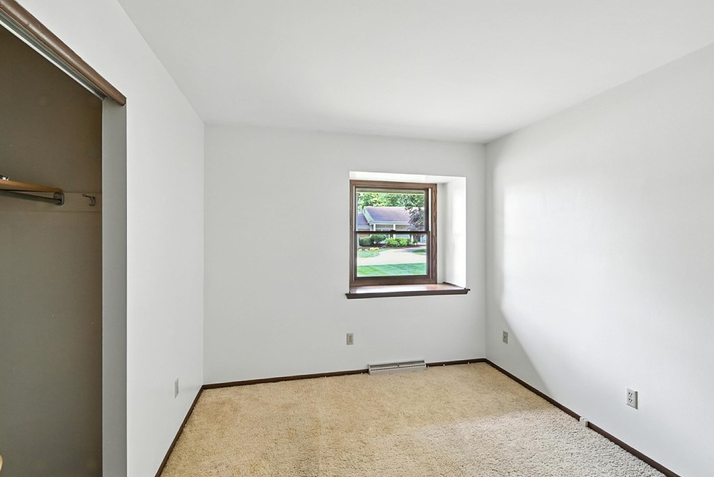 1515 Oakridge Drive, Bucyrus, Ohio 44820, 3 Bedrooms Bedrooms, ,2 BathroomsBathrooms,Residential,For Sale,Oakridge Drive,9067556