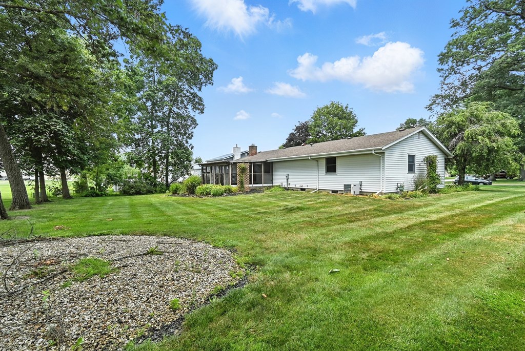 1515 Oakridge Drive, Bucyrus, Ohio 44820, 3 Bedrooms Bedrooms, ,2 BathroomsBathrooms,Residential,For Sale,Oakridge Drive,9067556