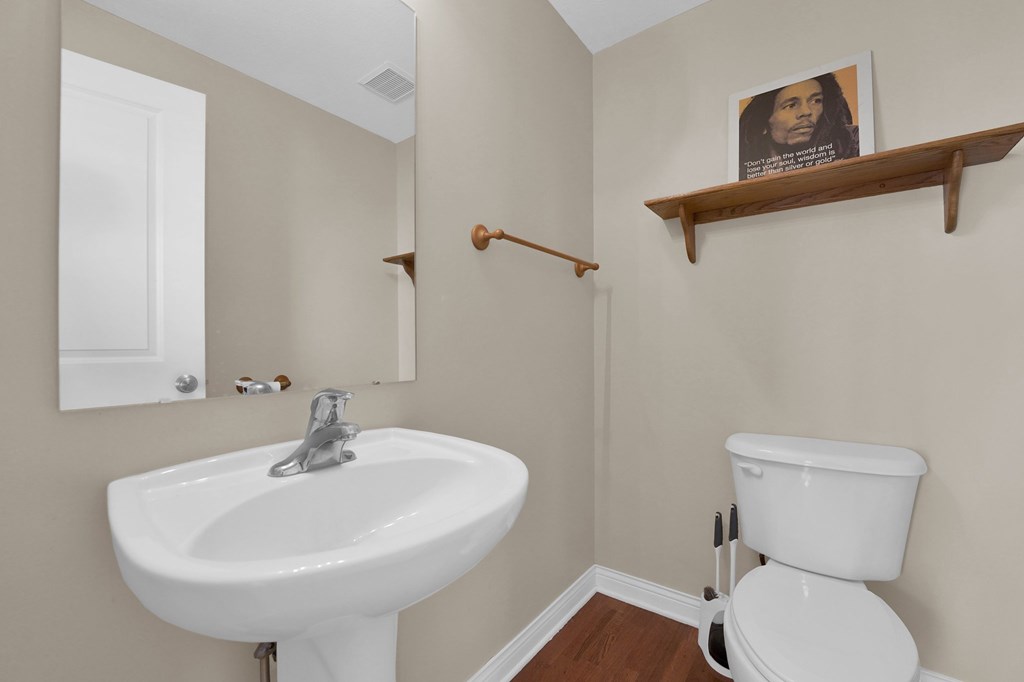 518 Lamplight Drive, Delaware, Ohio 43015, 3 Bedrooms Bedrooms, ,2 BathroomsBathrooms,Residential,For Sale,Lamplight Drive,9067558