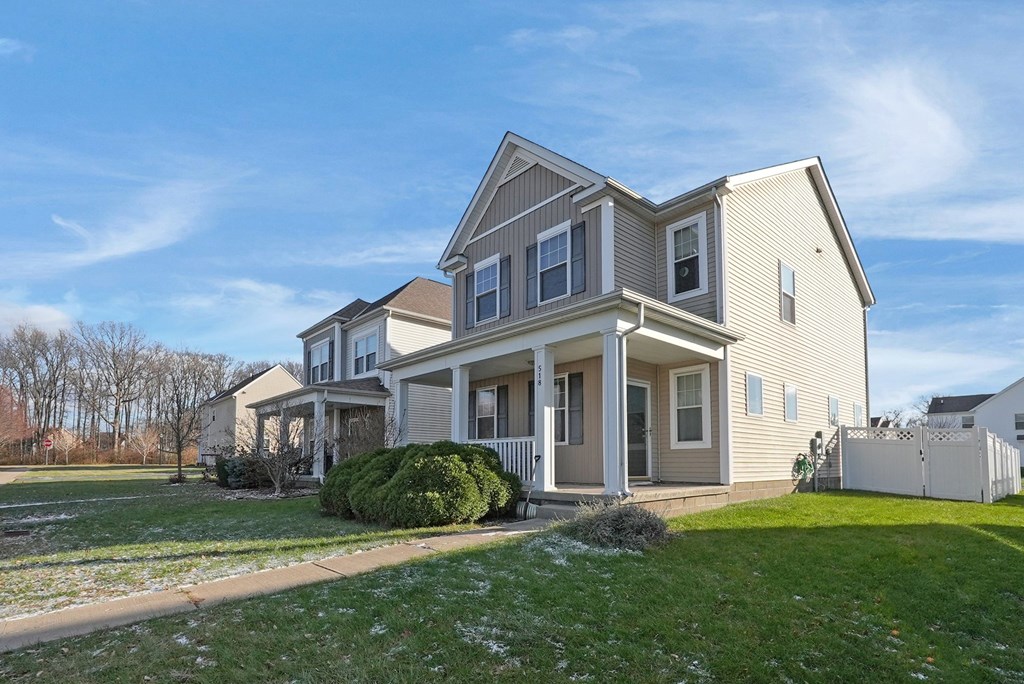 518 Lamplight Drive, Delaware, Ohio 43015, 3 Bedrooms Bedrooms, ,2 BathroomsBathrooms,Residential,For Sale,Lamplight Drive,9067558