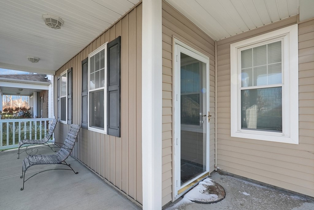 518 Lamplight Drive, Delaware, Ohio 43015, 3 Bedrooms Bedrooms, ,2 BathroomsBathrooms,Residential,For Sale,Lamplight Drive,9067558