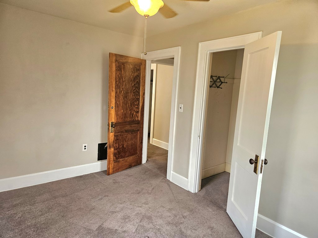 172 -172 1/2 Lexington Avenue, Mansfield, Ohio 44907, 3 Bedrooms Bedrooms, ,Residential Income,For Sale,-172 1/2 Lexington Avenue,9067566