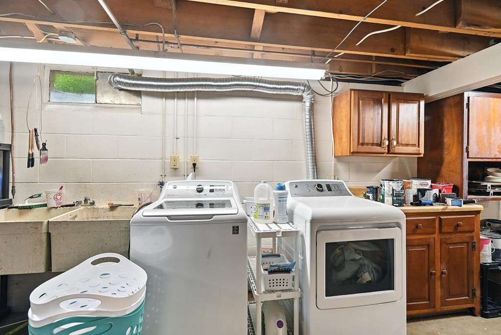 224 Garver Road, Mansfield, Ohio 44903, 4 Bedrooms Bedrooms, ,3 BathroomsBathrooms,Residential,For Sale,Garver Road,9067567