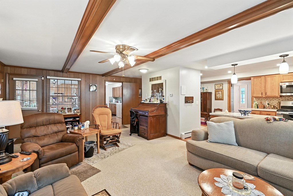 136 Elmridge Road, Mansfield, Ohio 44907, 2 Bedrooms Bedrooms, ,3 BathroomsBathrooms,Residential,For Sale,Elmridge Road,9067581