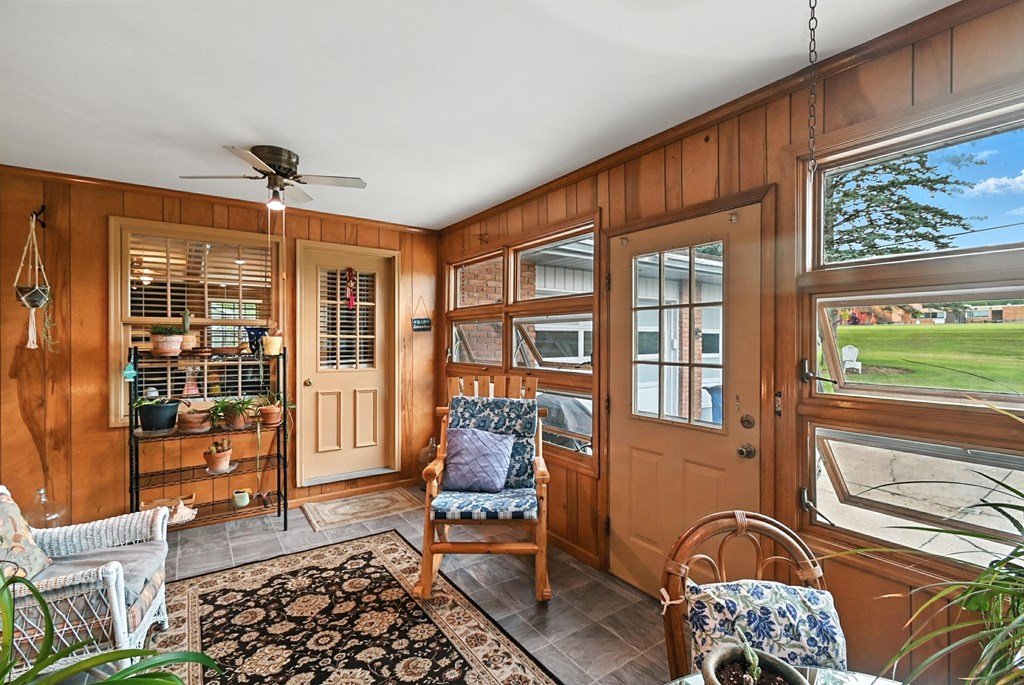 136 Elmridge Road, Mansfield, Ohio 44907, 2 Bedrooms Bedrooms, ,3 BathroomsBathrooms,Residential,For Sale,Elmridge Road,9067581