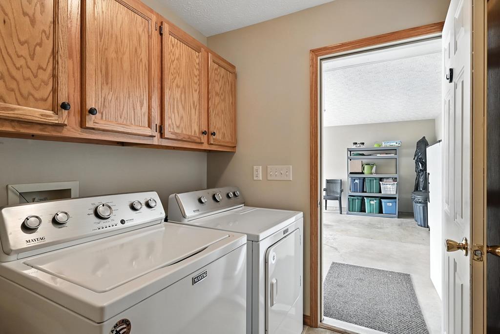1182 Cobblefield Drive, Ontario, Ohio 44903, 3 Bedrooms Bedrooms, ,2 BathroomsBathrooms,Residential,For Sale,Cobblefield Drive,9067582